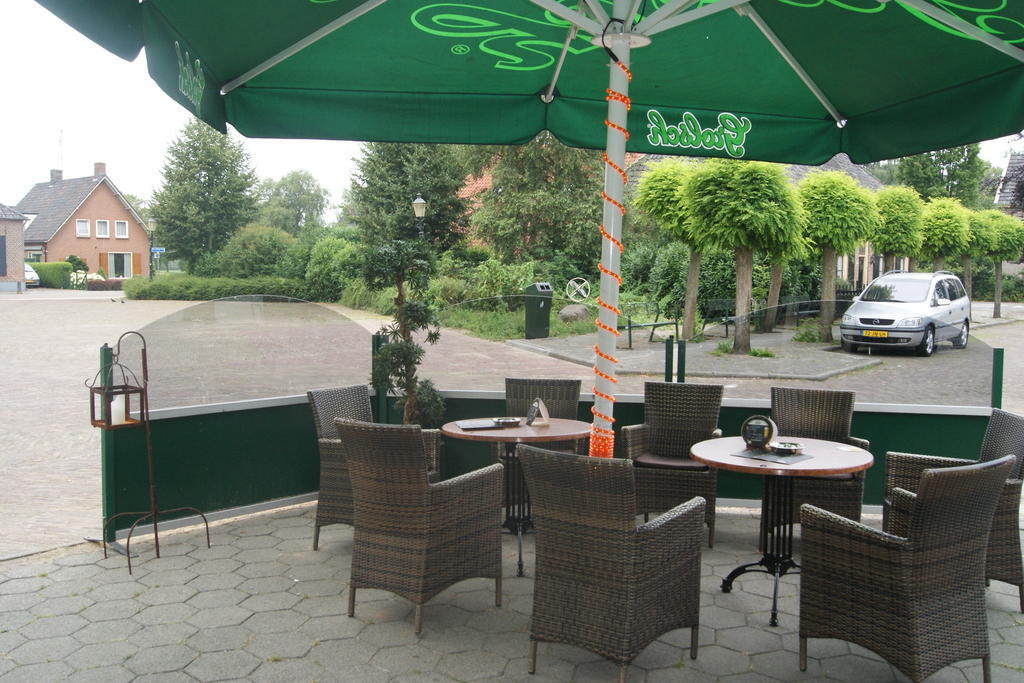 Hotel Café Zaal Heezen Steenderen Exterior foto